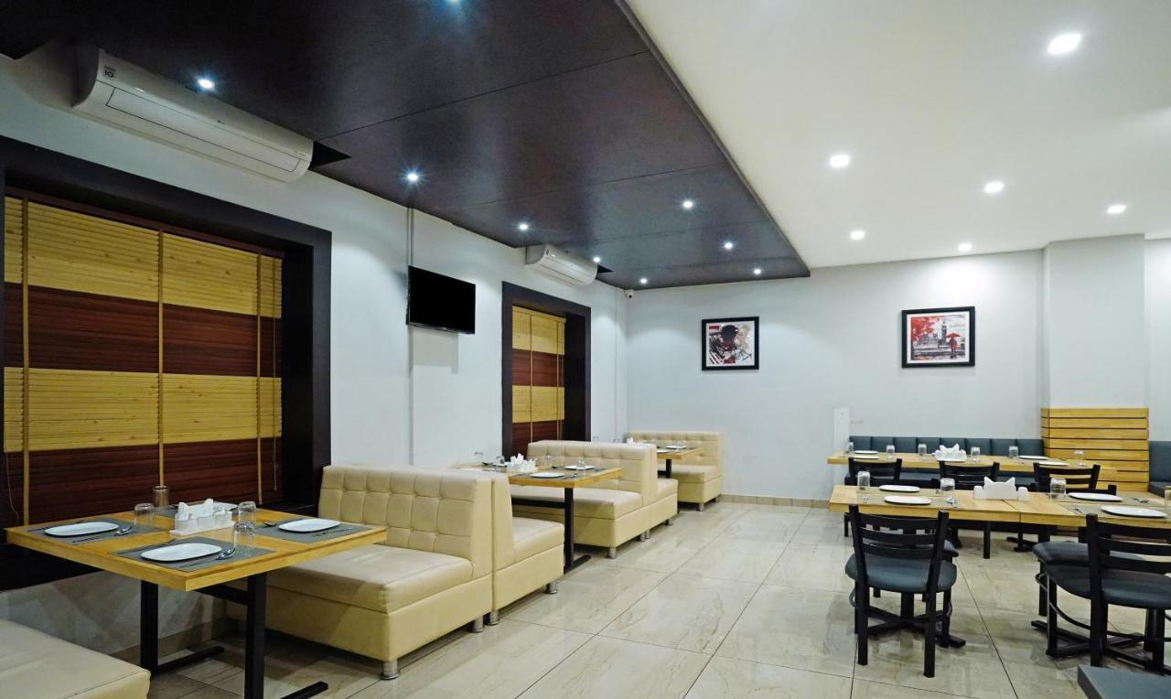 特雷布潮流悠闲住宿大酒店 布巴内什瓦尔 外观 照片